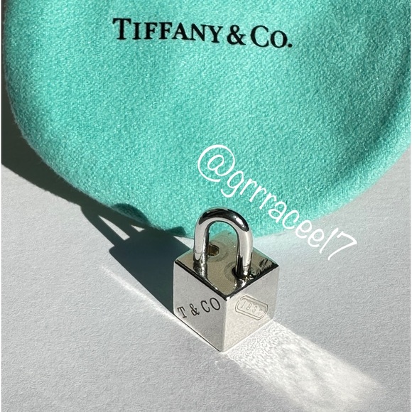 AUTH RARE vintage Tiffany & Co. 1837 cube charm/pendant✨ - Picture 13 of 16